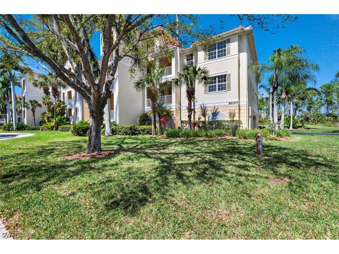 4873 Hampshire Court #5-107 Naples FL 34112 224017498 image1