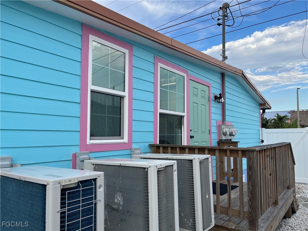 4874 Pine Island Road NW Matlacha FL 33993 225020614 image19