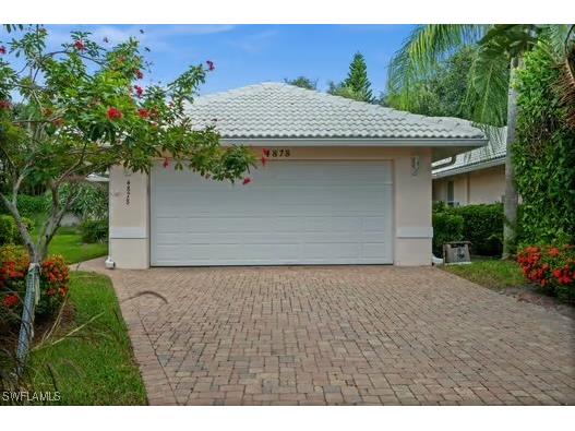 4878 Europa Drive Naples FL 34105 225069397 image1