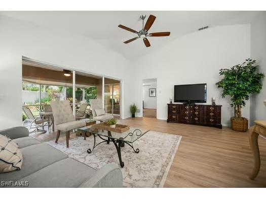 4878 Europa Drive Naples FL 34105 225069397 image4