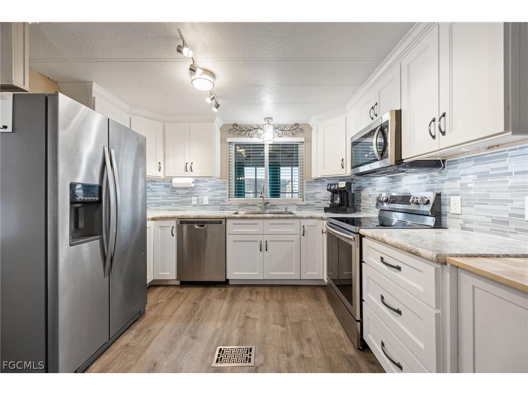 488 Jacklin Lane North Fort Myers FL 33903 2026007926 image8