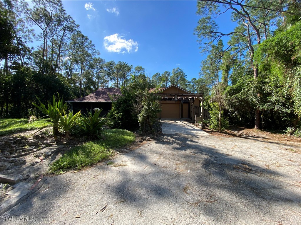 4880 Coral Wood Drive Naples FL 34119 224082546 image1