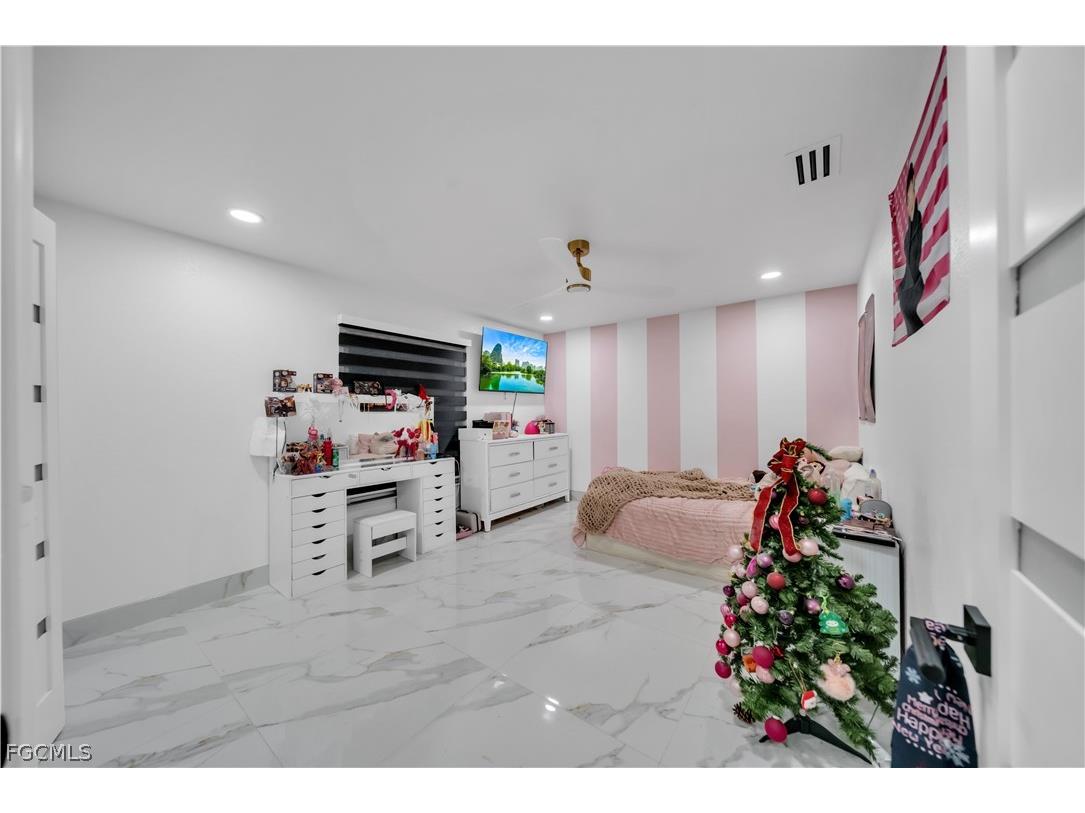 4882 Woodstock Road Saint James City FL 33956 2026007152 image21