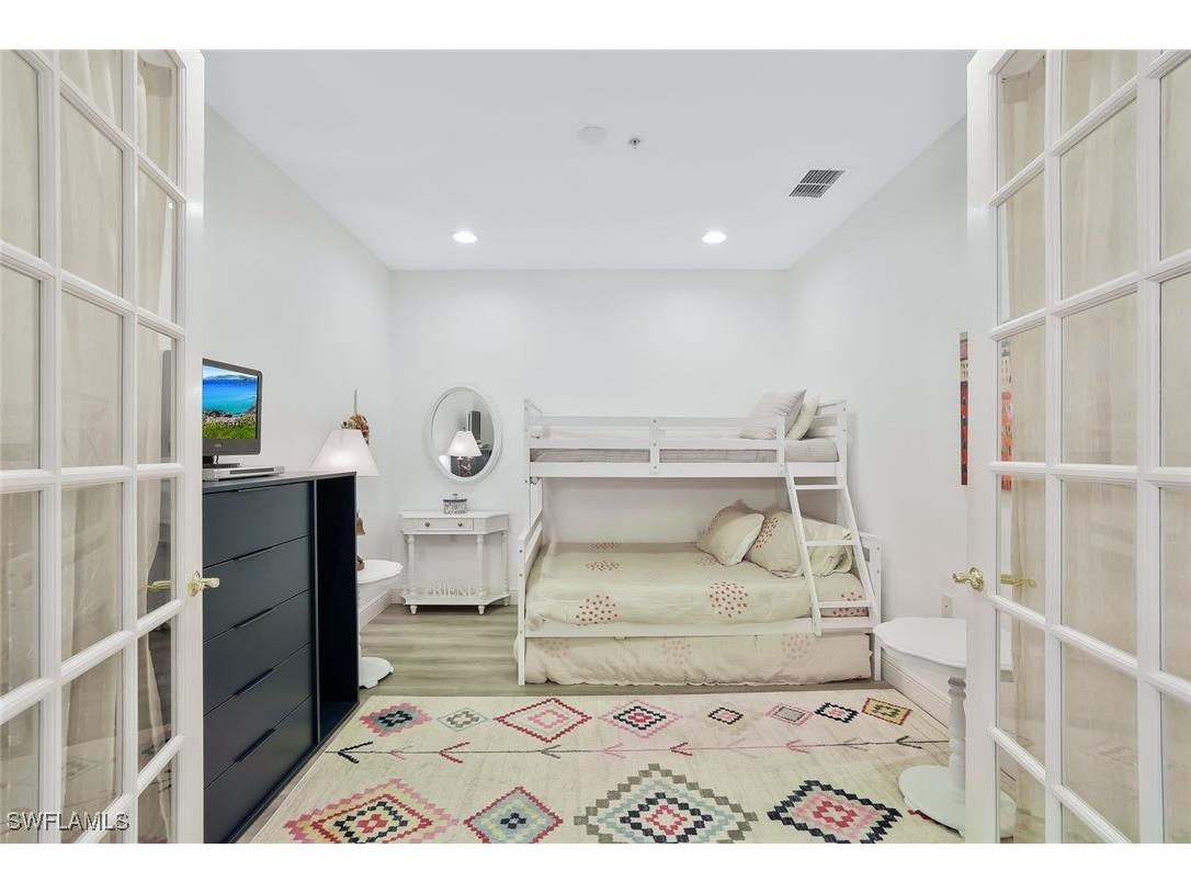 4883 Hampshire Court #102 Naples FL 34112 225067955 image17