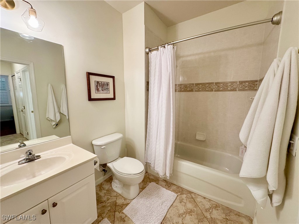 4884 Hampshire Court #7-104 Naples FL 34112 226005077 image13