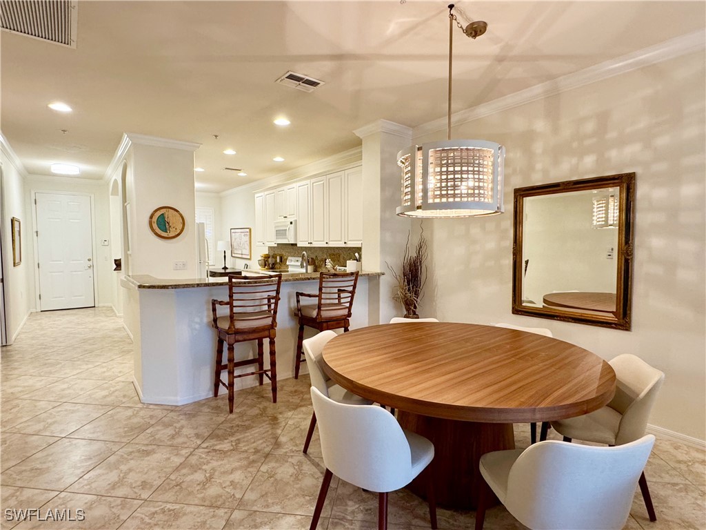 4884 Hampshire Court #7-104 Naples FL 34112 226005077 image5