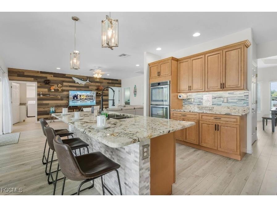 4885 E Riverside Drive Fort Myers FL 33905 2025020847 image10