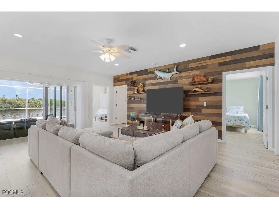 4885 E Riverside Drive Fort Myers FL 33905 2025020847 image4