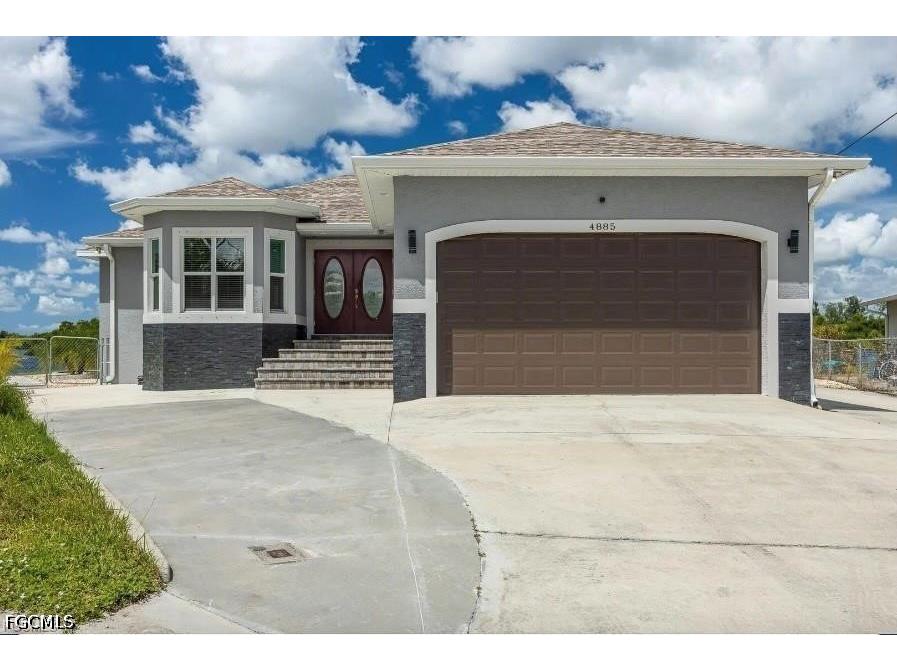 4885 E Riverside Drive Fort Myers FL 33905 2026024313 image1