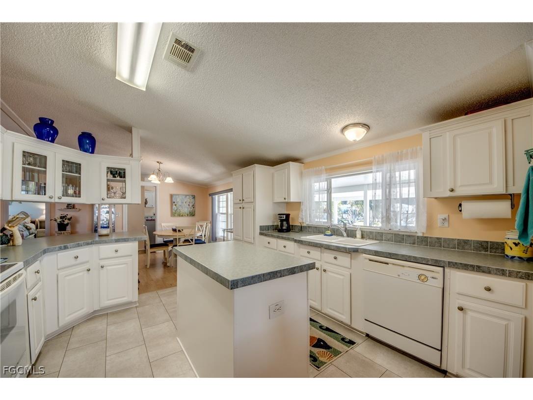 4892 Gulfgate Lane Saint James City FL 33956 2026012753 image15