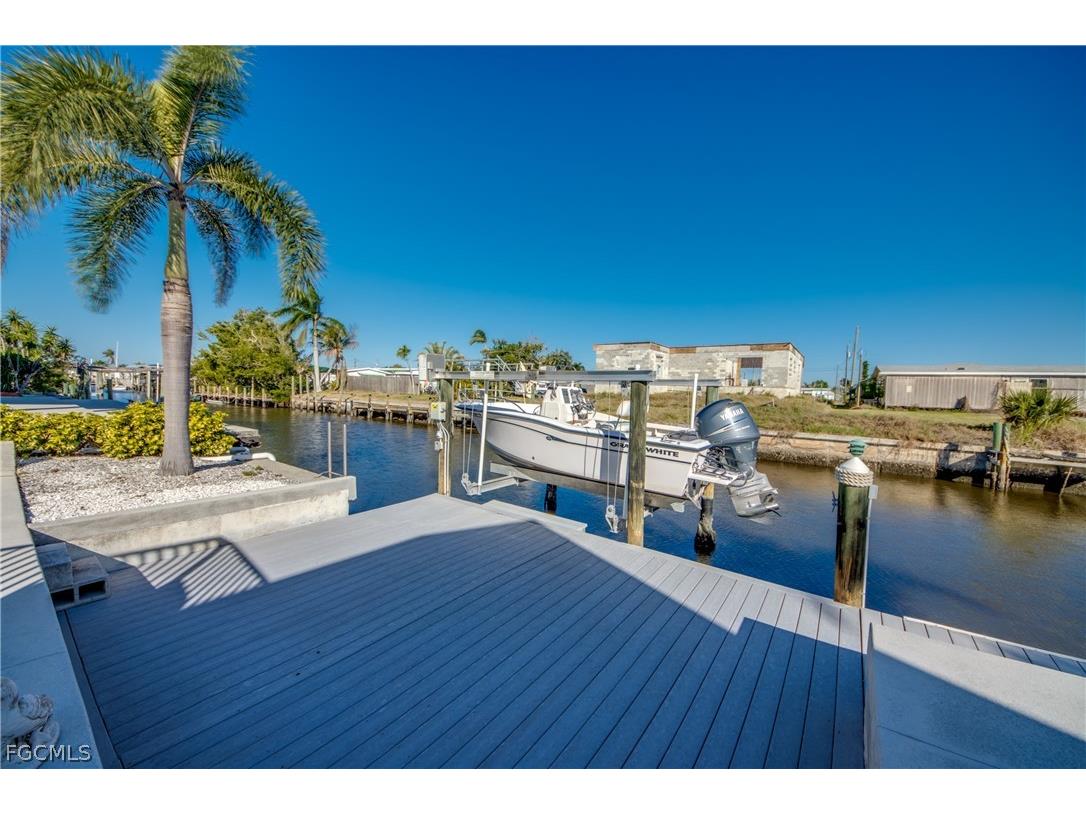 4892 Gulfgate Lane Saint James City FL 33956 2026012753 image32