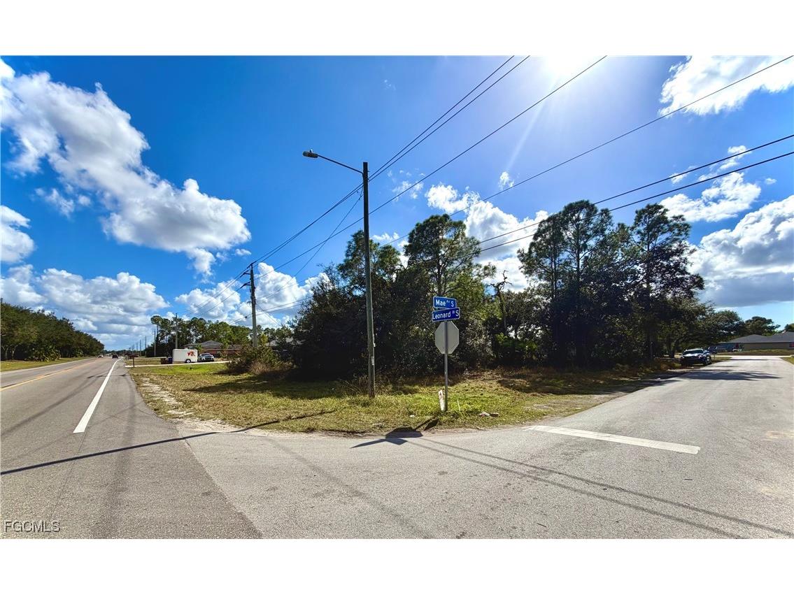 4897 Leonard Boulevard S Lehigh Acres FL 33973 2026004406 image2