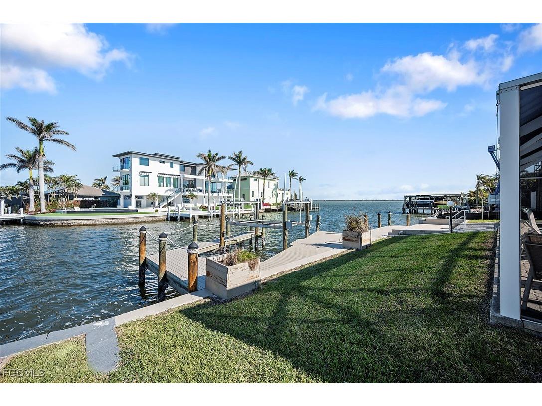 49 Fairview Boulevard Fort Myers Beach FL 33931 2026003035 image9