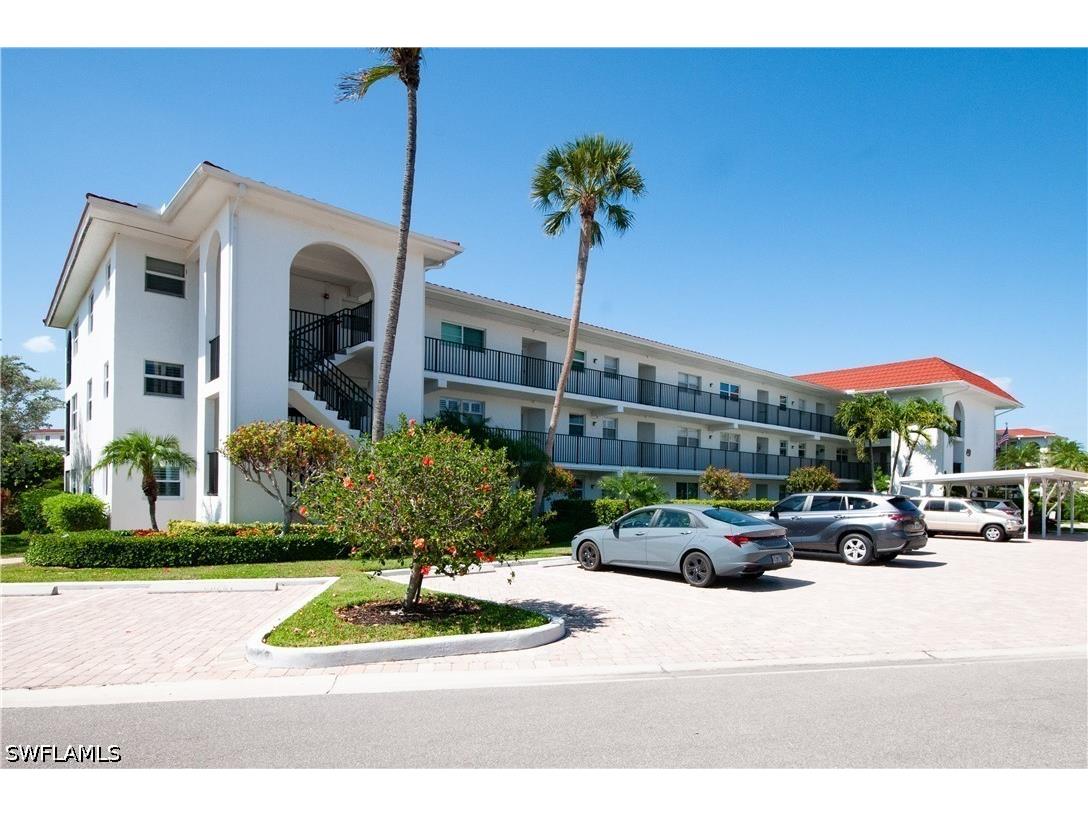 49 High Point Circle S #102 Naples FL 34103 226016205 image11