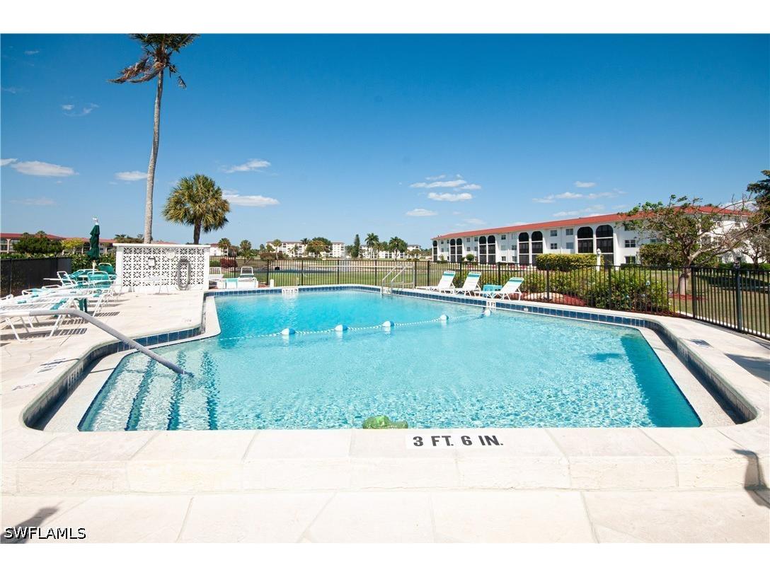 49 High Point Circle S #102 Naples FL 34103 226016205 image21