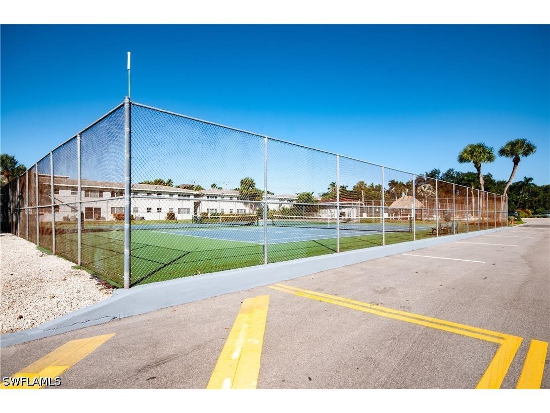49 High Point Circle S #102 Naples FL 34103 226016205 image40