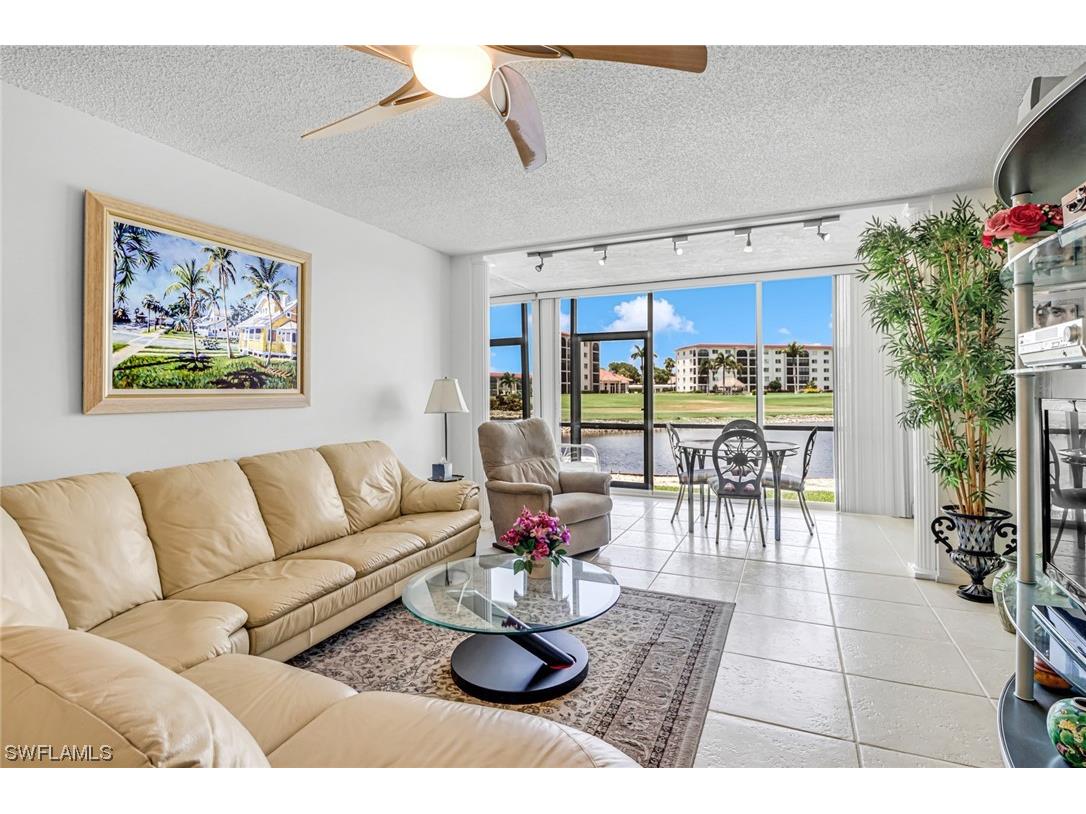 49 High Point Circle S #105 Naples FL 34103 223058385 image1