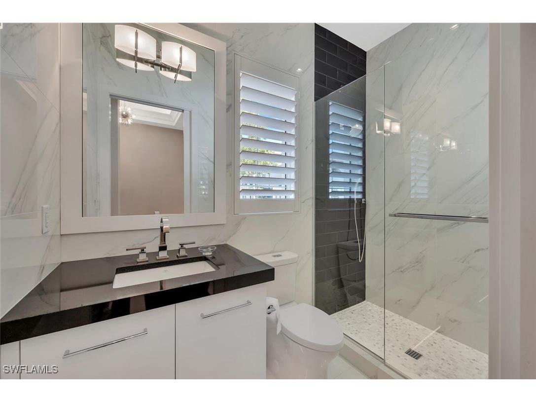 490 5th Street S #101 Naples FL 34102 225071397 image9