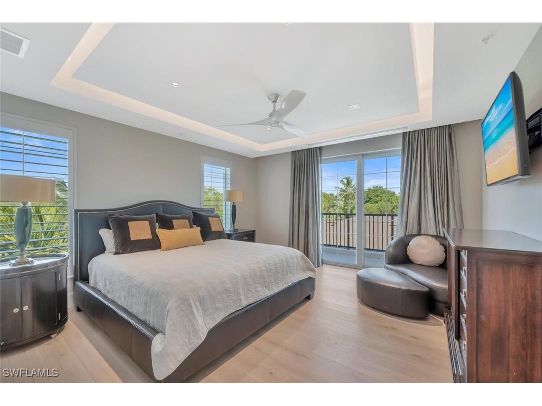 490 5th Street S #101 Naples FL 34102 225071703 image32