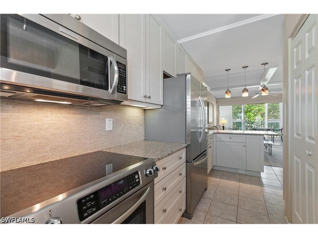 490 Broad Avenue S #H490 Naples FL 34102 226017353 image1