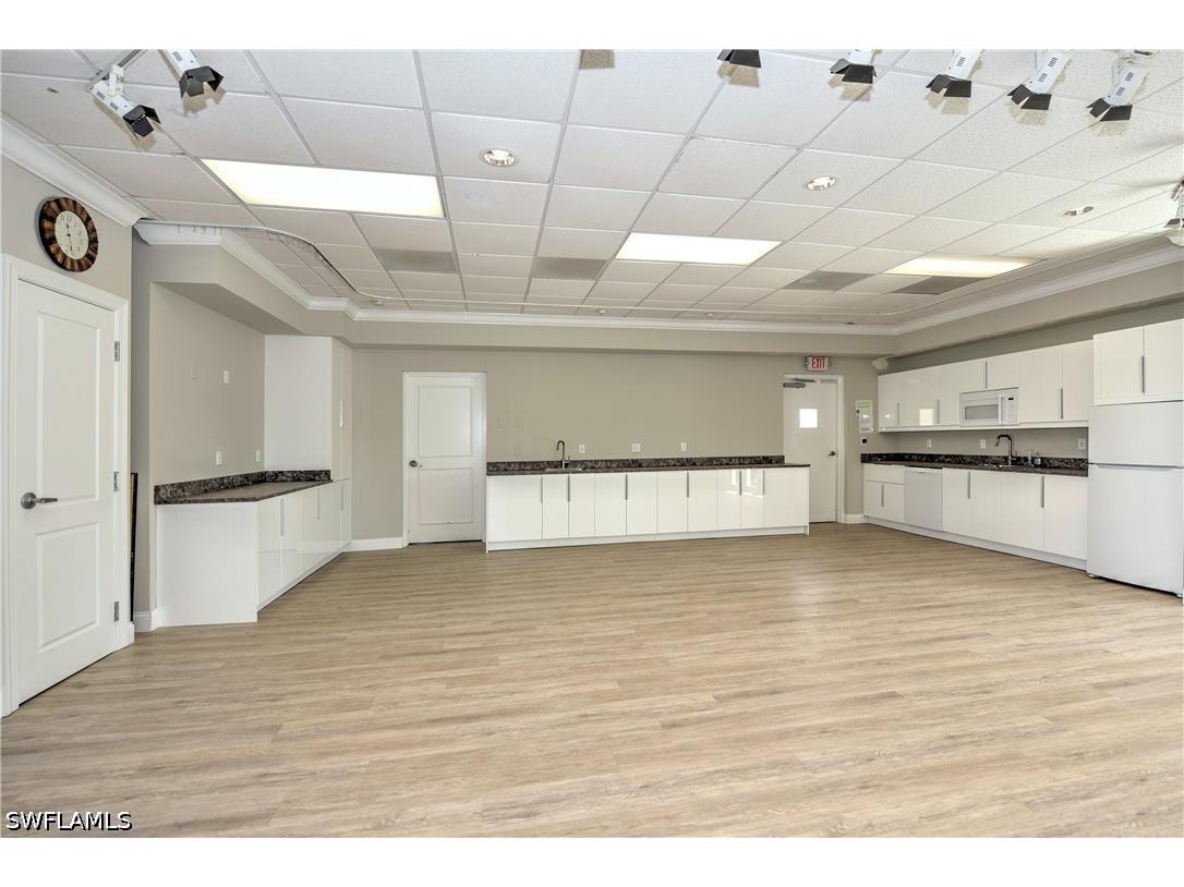 490 Broad Avenue S #H490 Naples FL 34102 226017353 image19