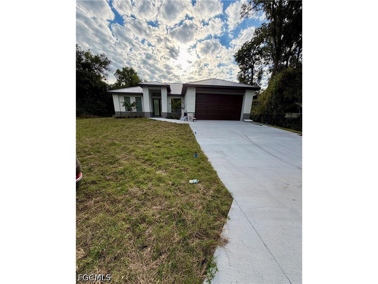 490 Christopher Court Labelle FL 33935 2026019273 image1