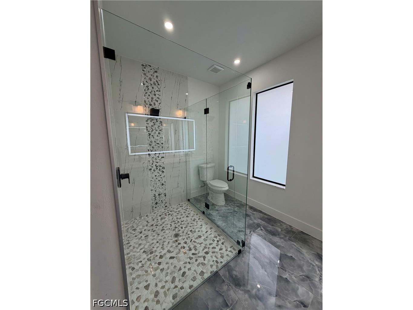 490 Christopher Court Labelle FL 33935 2026019273 image9