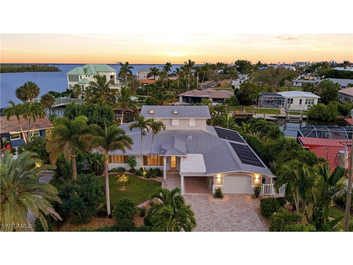 490 Randy Lane Fort Myers Beach FL 33931 225078800 image2