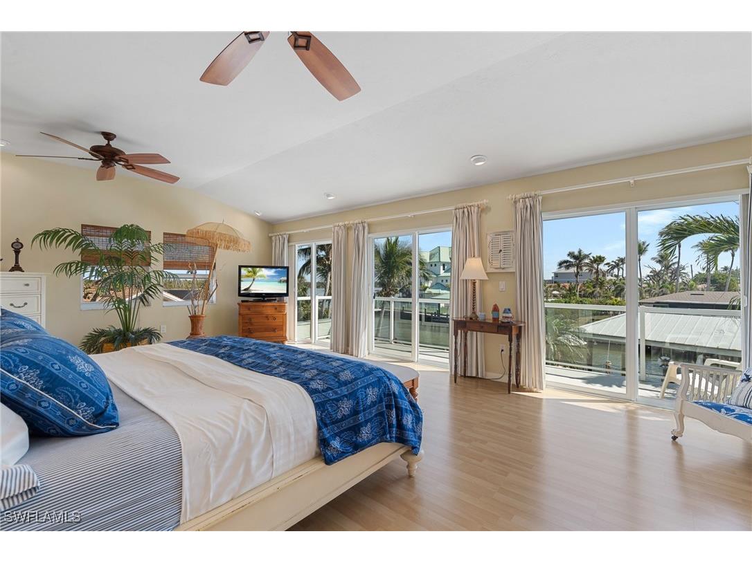 490 Randy Lane Fort Myers Beach FL 33931 225078800 image28