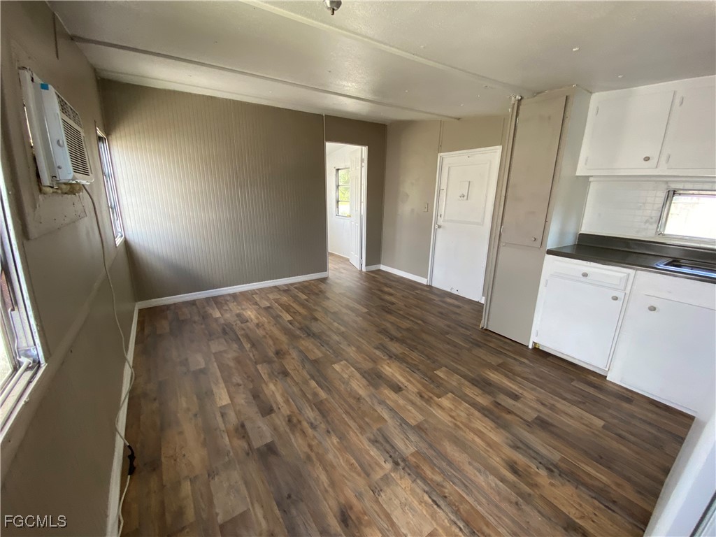 4900 Tice Street #5 Fort Myers FL 33905 2025025442 image3