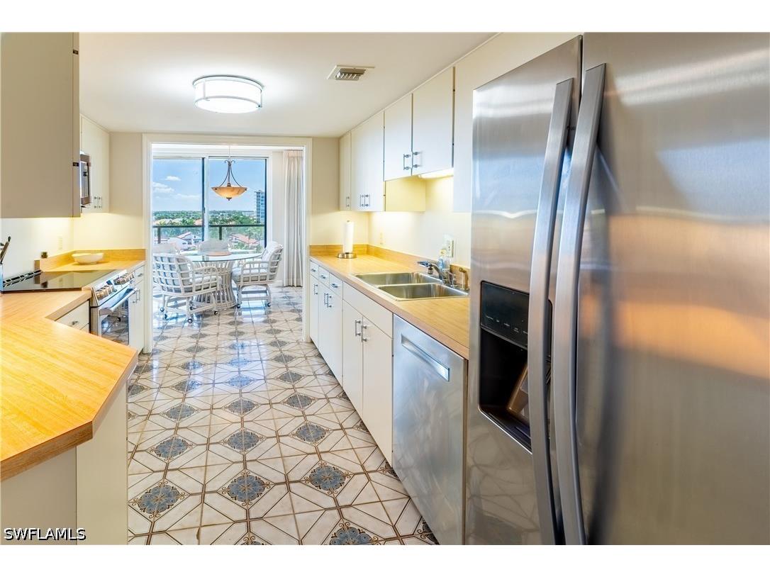 4901 Gulf Shore Boulevard N #903 Naples FL 34103 226017538 image7