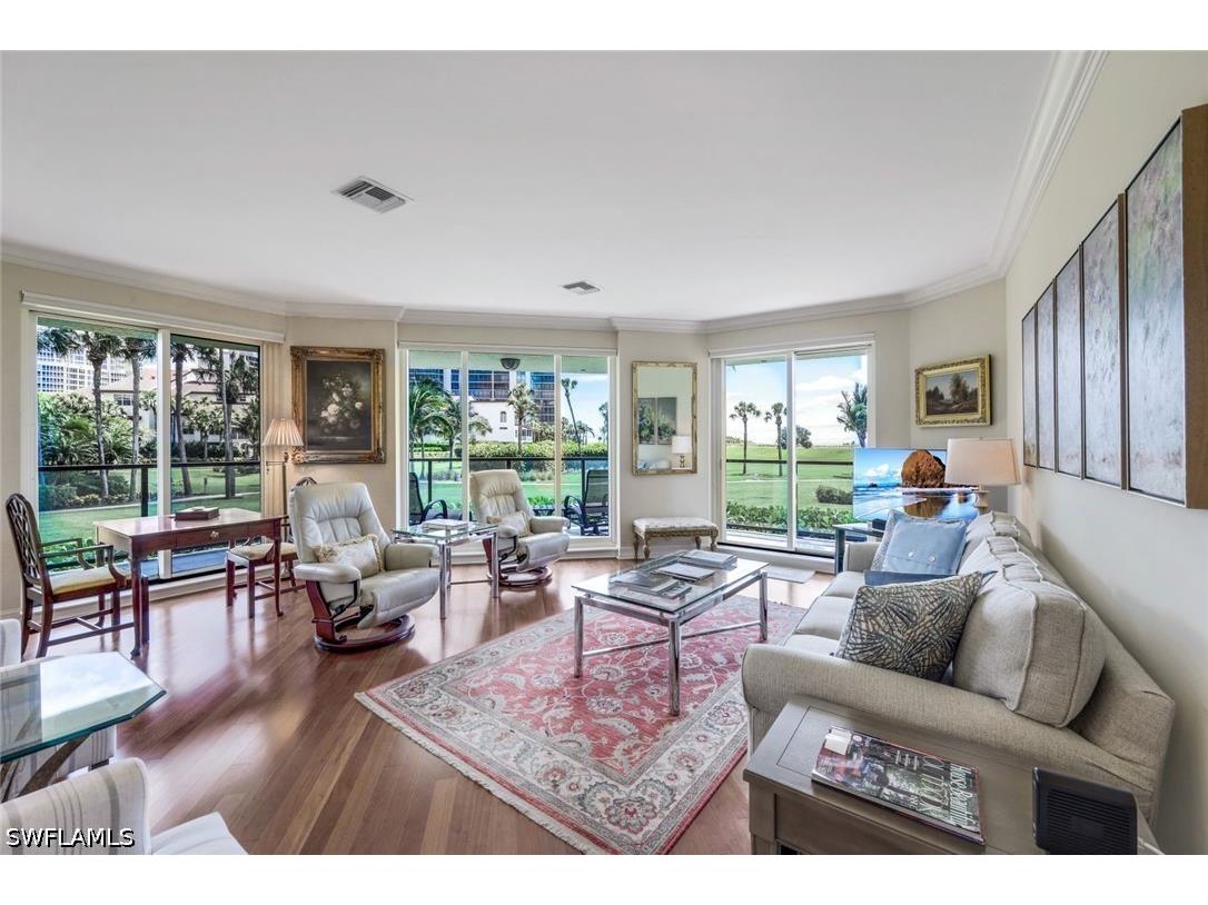 4901 Gulf Shore Boulevard N #104 Naples FL 34103 226018191 image1