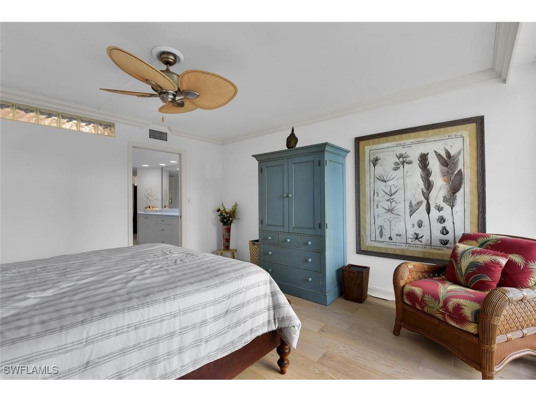 4901 Gulf Shore Boulevard N #201 Naples FL 34103 225084101 image20