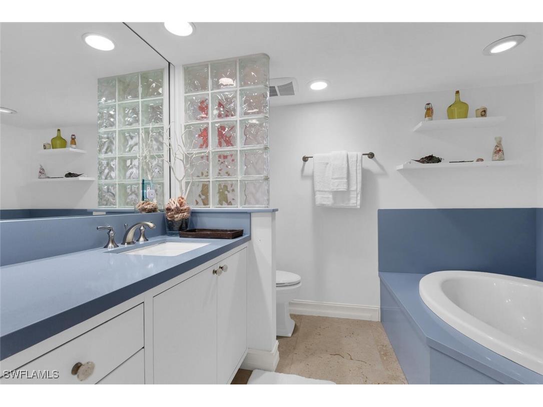 4901 Gulf Shore Boulevard N #201 Naples FL 34103 225084101 image24