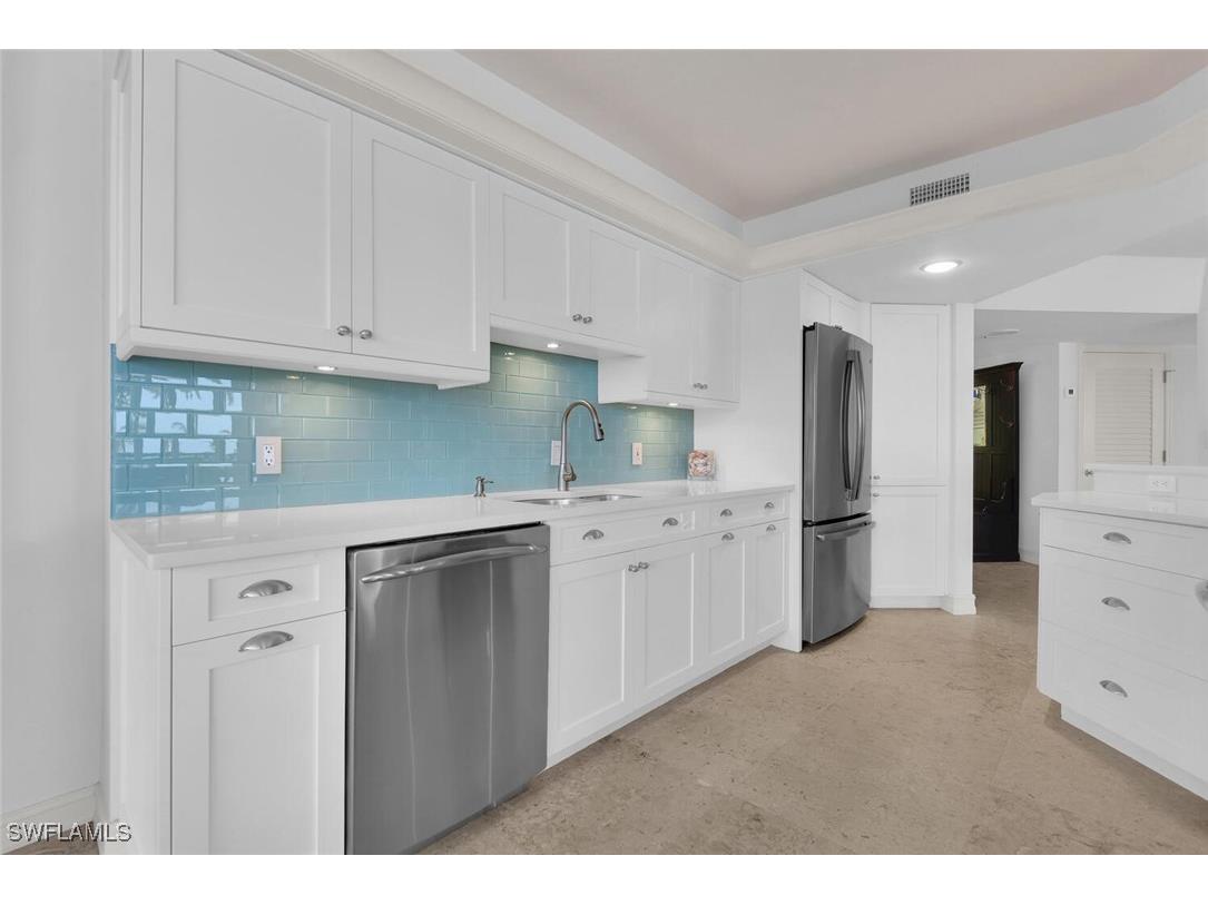 4901 Gulf Shore Boulevard N #201 Naples FL 34103 225084101 image9