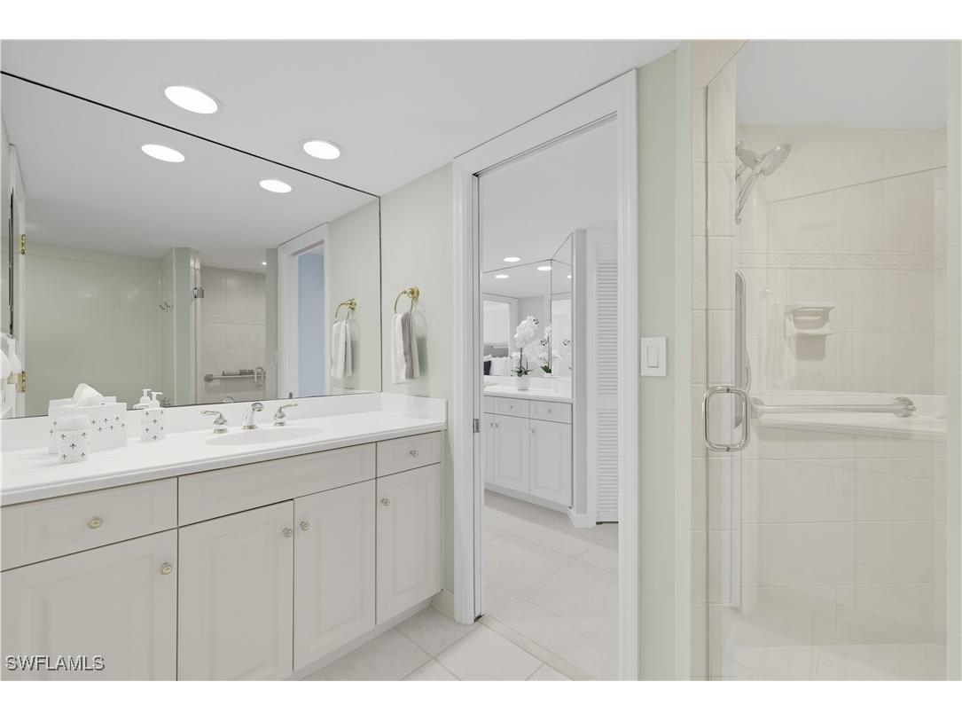 4901 Gulf Shore Boulevard N #2104 Naples FL 34103 225071170 image19