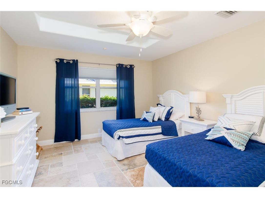 4902 SW 5th Place Cape Coral FL 33914 2025004334 image22