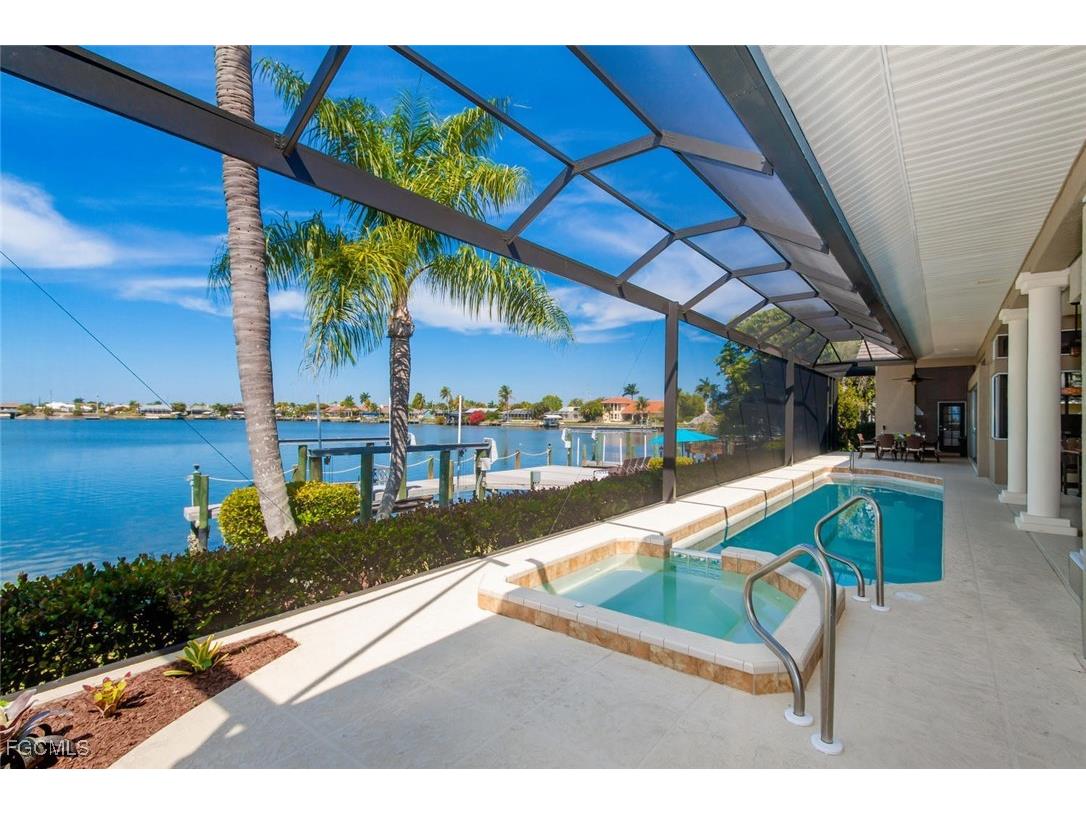 4902 SW 5th Place Cape Coral FL 33914 2025004334 image4