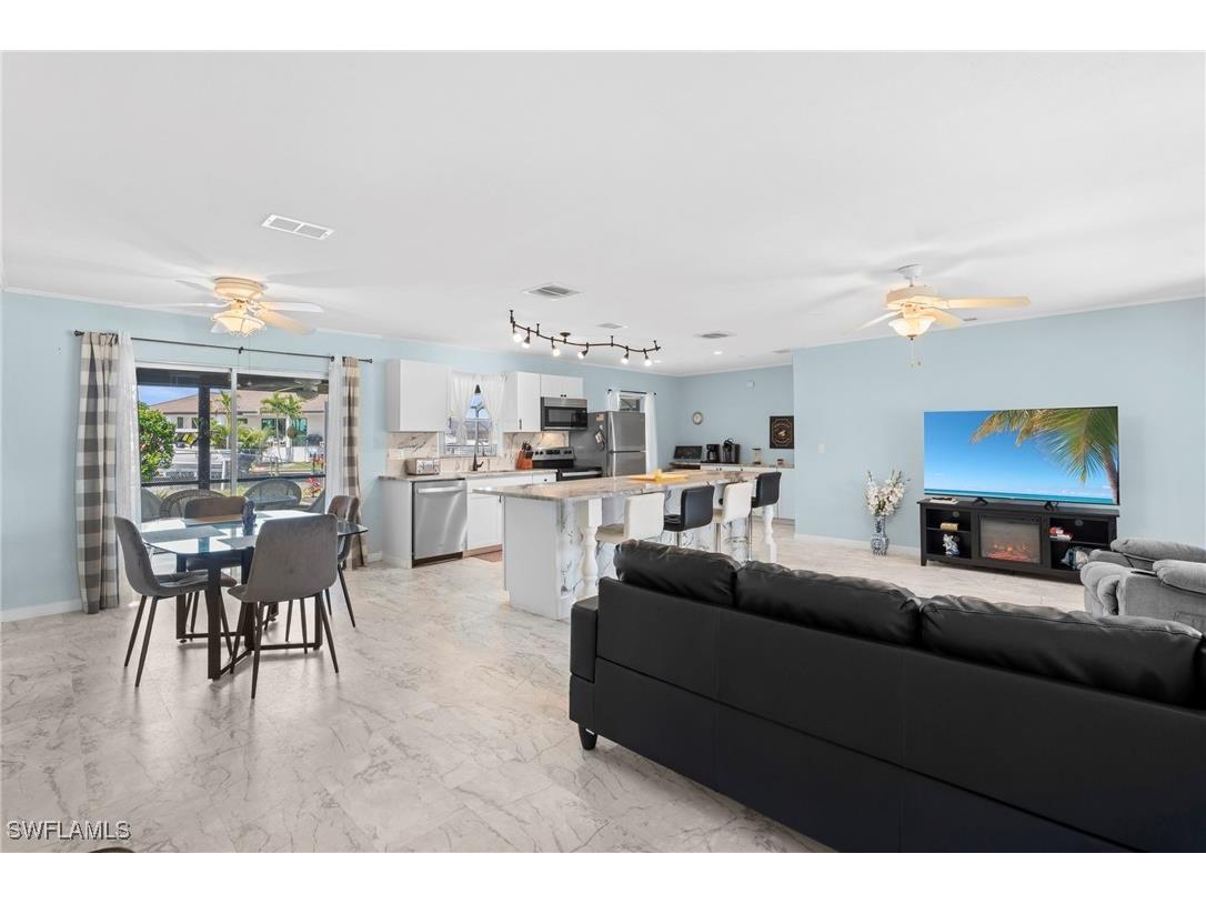 4902 Seville Court Cape Coral FL 33904 225076952 image13