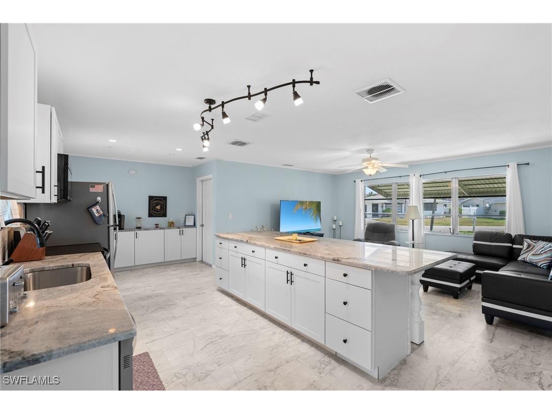 4902 Seville Court Cape Coral FL 33904 225076952 image18