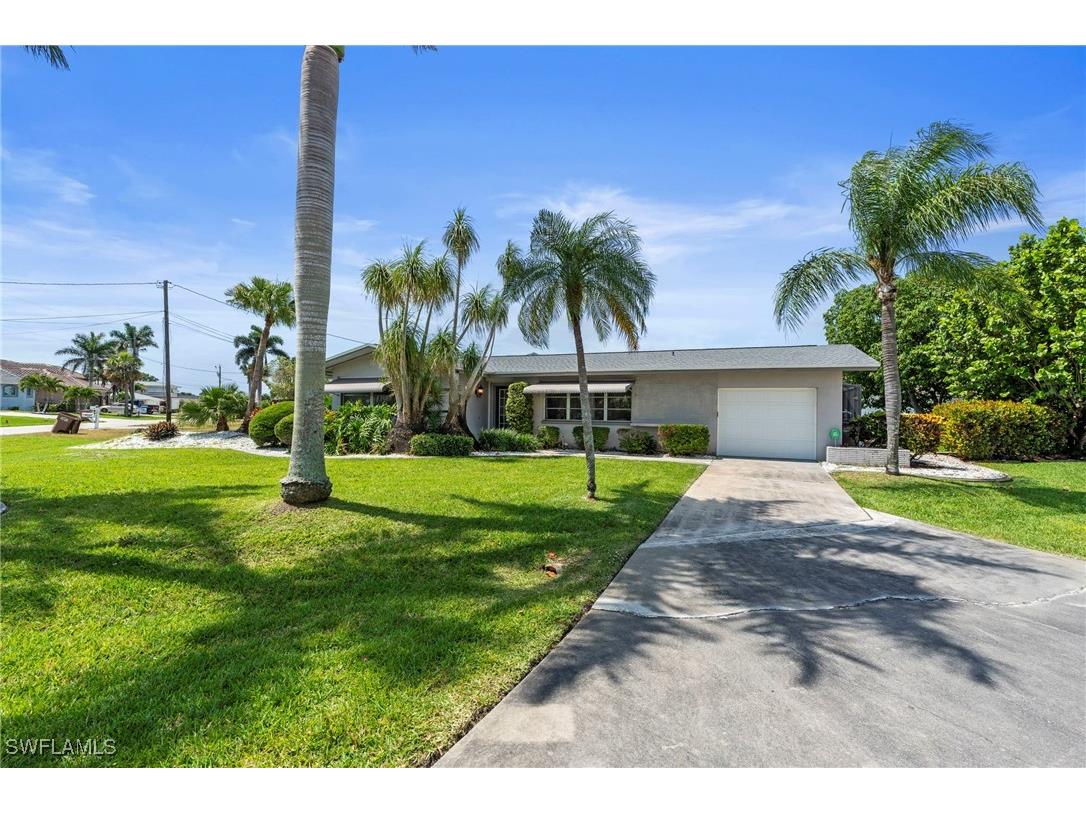 4902 Seville Court Cape Coral FL 33904 225076952 image3