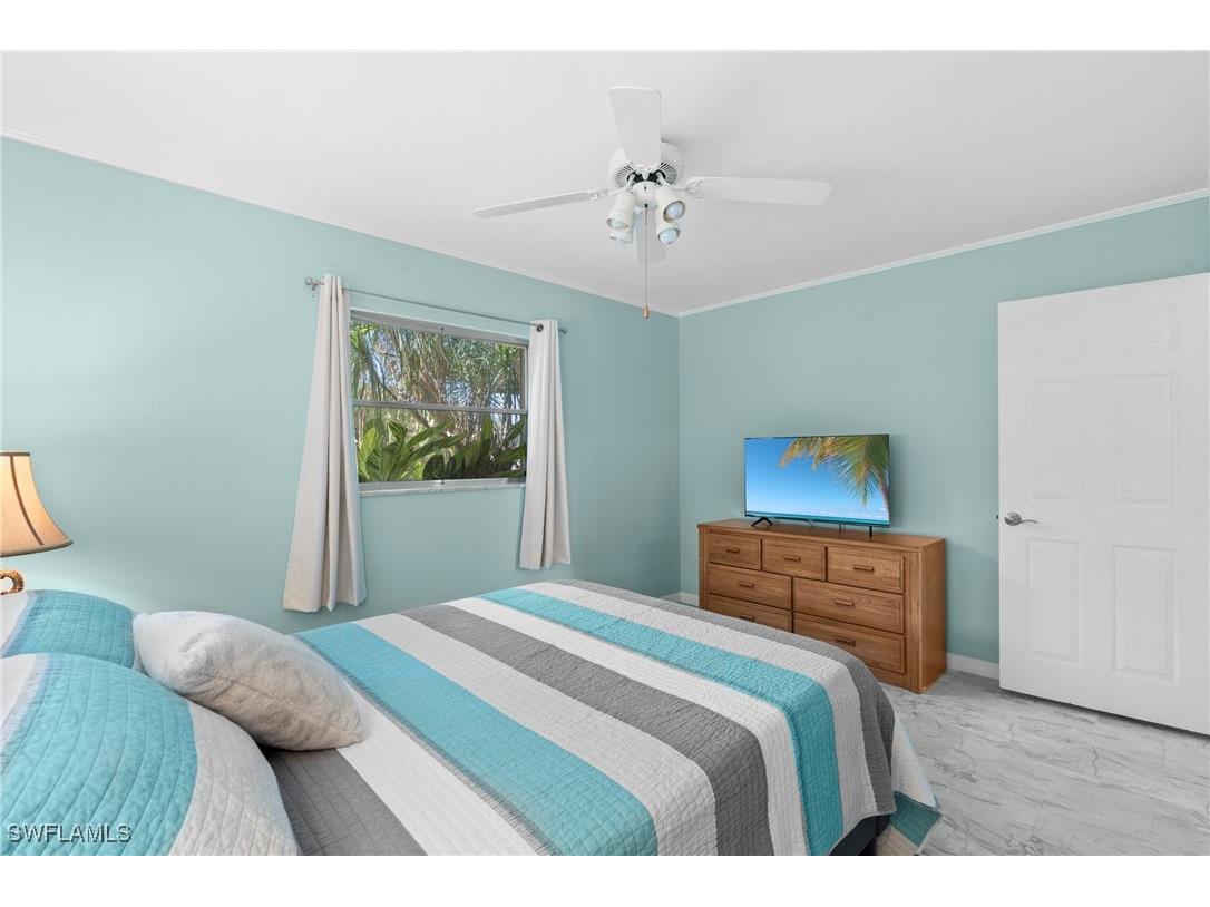 4902 Seville Court Cape Coral FL 33904 225076952 image34