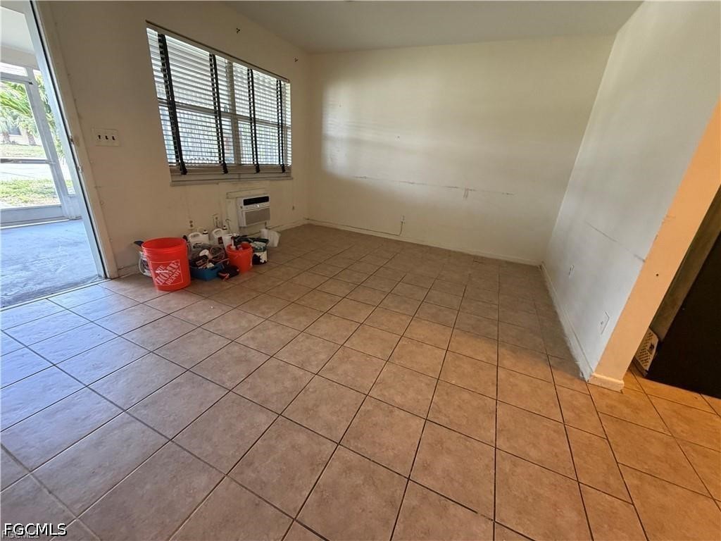 4902 Victoria Drive #1 Cape Coral FL 33904 2026023207 image2