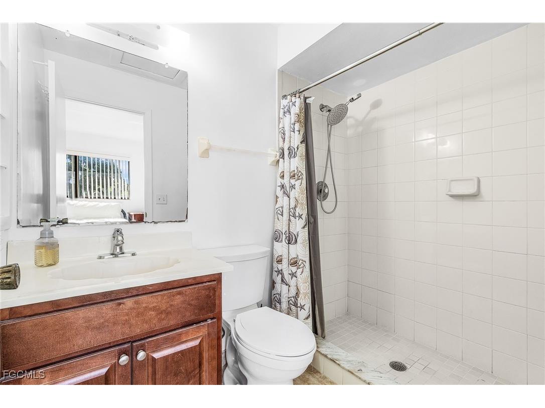 4903 Vincennes Street #116 Cape Coral FL 33904 2025010898 image15