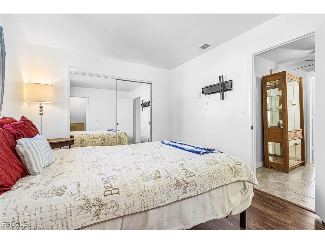 4903 Vincennes Street #116 Cape Coral FL 33904 2025010898 image18