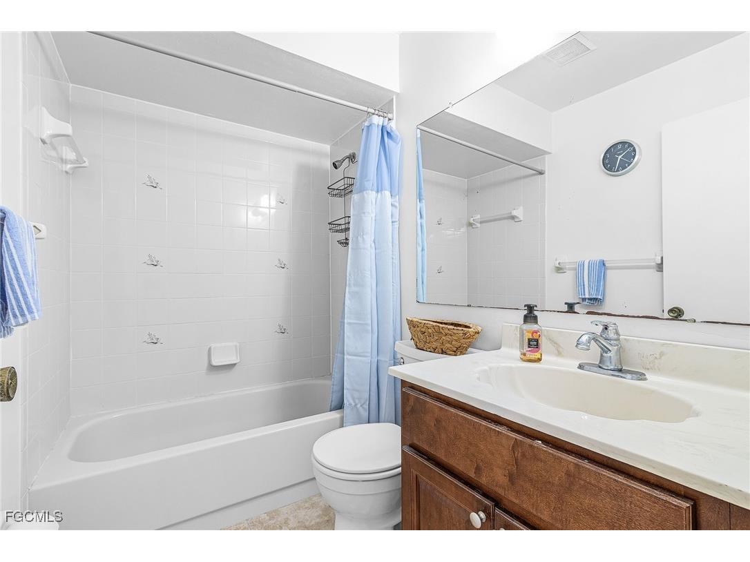 4903 Vincennes Street #116 Cape Coral FL 33904 2025010898 image19