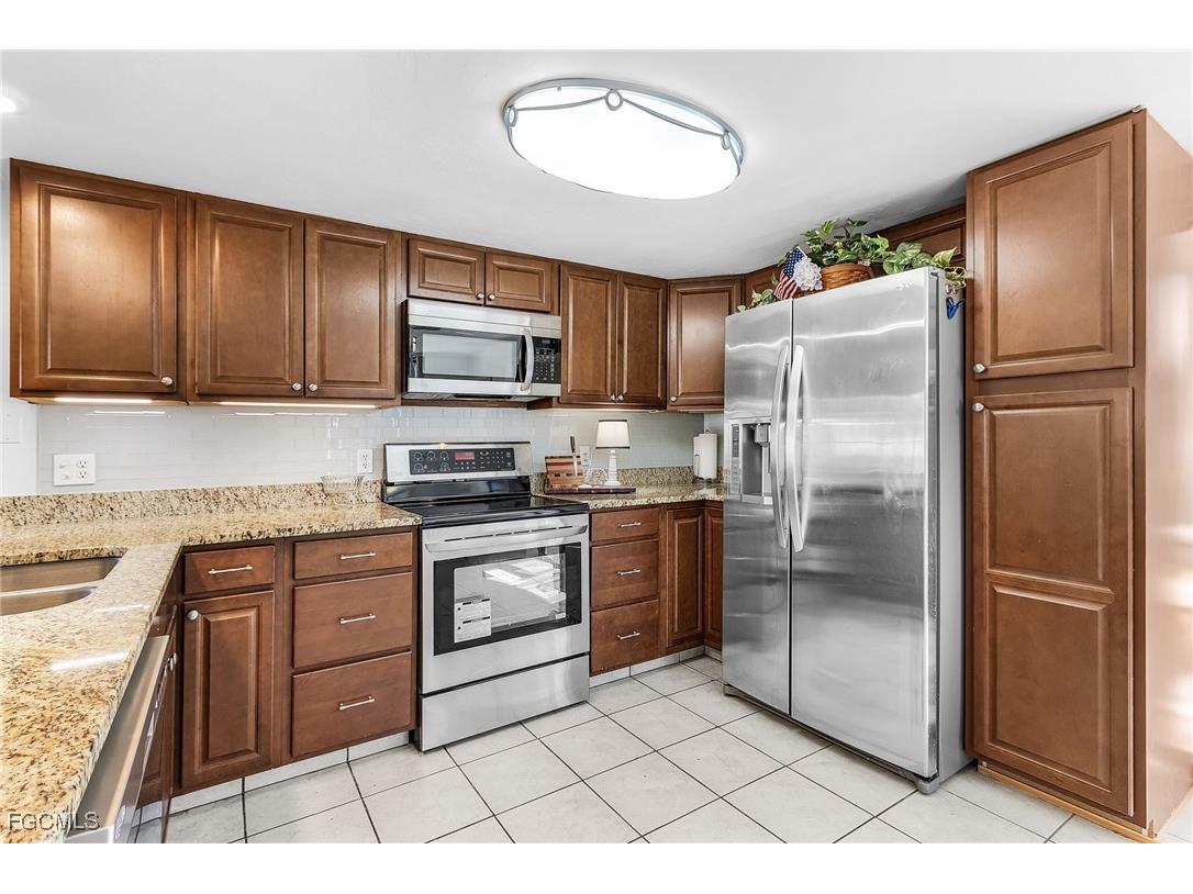 4903 Vincennes Street #116 Cape Coral FL 33904 2025010898 image6