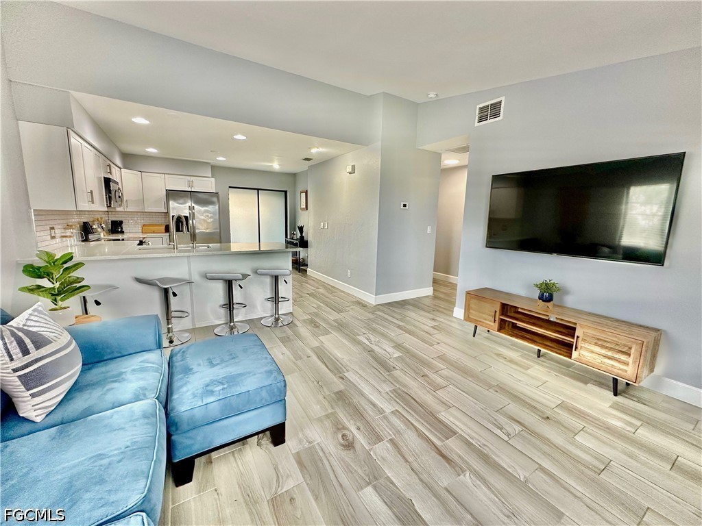 4903 Vincennes Street #210 Cape Coral FL 33904 2026017810 image2