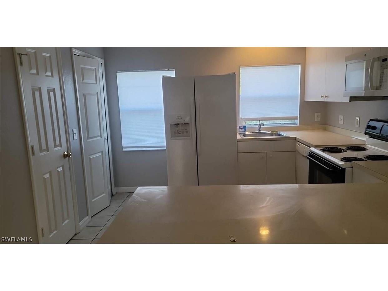 4903 York Street #201 Cape Coral FL 33904 224033971 image1