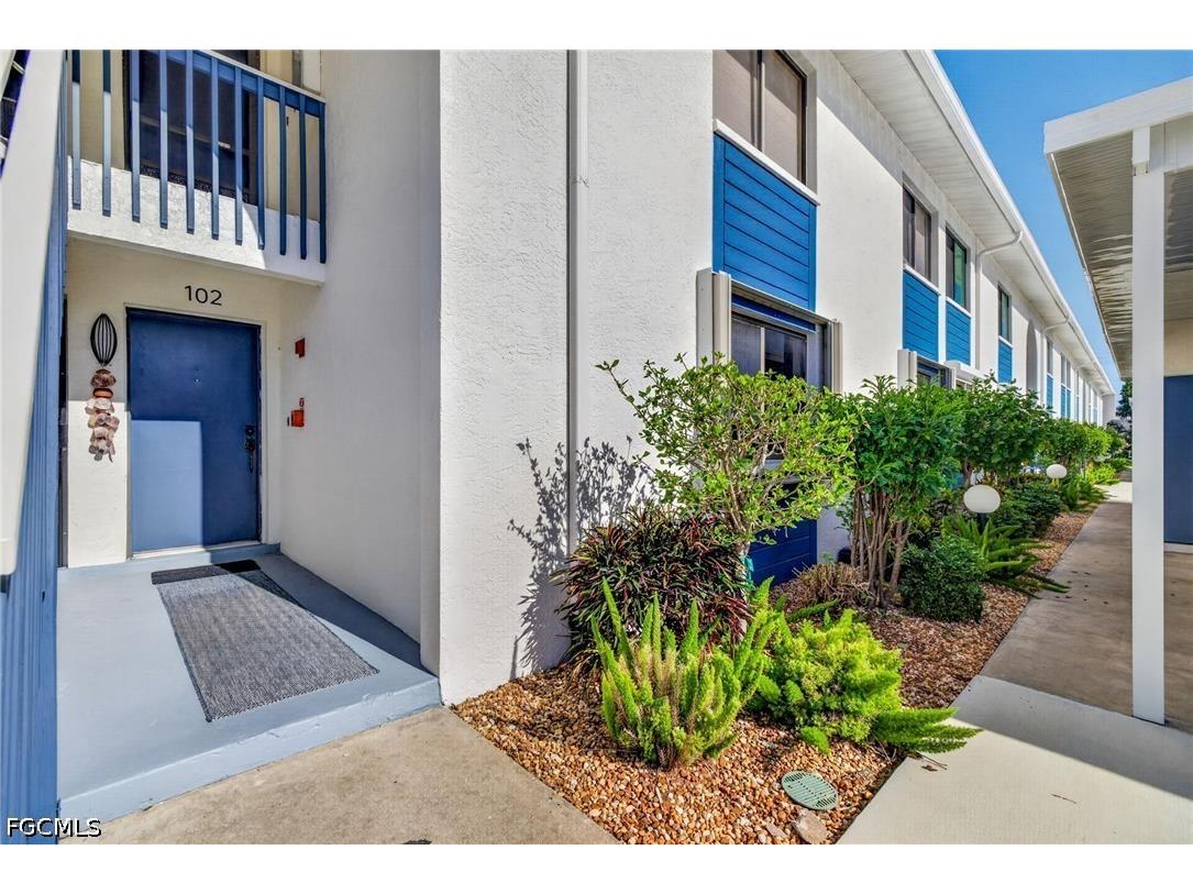 4904 Vincennes Street #102 Cape Coral FL 33904 2026023252 image2